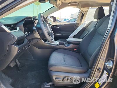 Zdjęcie 7 z 13 samochodu: 2025 TOYOTA RAV4 XLE VIN:2T3P1RFV7SW516535 - miniatura