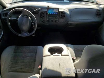 Zdjęcie 8 z 12 samochodu: 2002 FORD F150 SUPERCREW VIN:1FTRW08L22KC32661 - miniatura