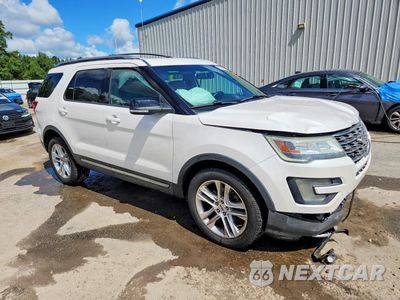 Czwarte zdjęcie samochodu z boku: 2017 FORD EXPLORER XLT VIN:1FM5K8D88HGB58308 - miniatura