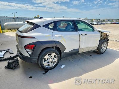 Trzecie zdjęcie samochodu z tyłu: 2024 HYUNDAI KONA SE VIN:KM8HA3AB2RU038042 - miniatura