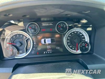 Zdjęcie 6 z 10 samochodu: 2015 RAM 1500 SLT VIN:1C6RR7LM1FS752539 - miniatura