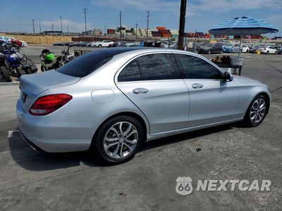 Trzecie zdjęcie samochodu z tyłu: 2016 MERCEDES-BENZ C 300 VIN:55SWF4JB5GU163320 - miniatura