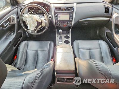 Zdjęcie 8 z 12 samochodu: 2015 NISSAN ALTIMA 3.5 SL VIN:1N4BL3AP5FC283537 - miniatura