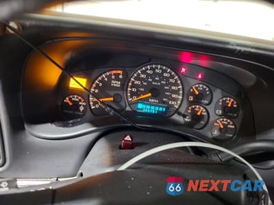 Zdjęcie 9 z 12 samochodu: 2001 CHEVROLET SILVERADO K2500 HEAVY DUTY VIN:1GCHK24G41E252340 - miniatura