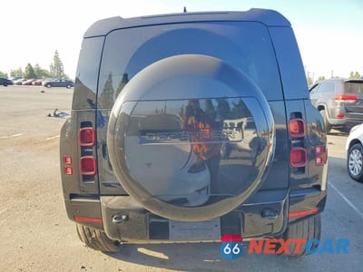 Zdjęcie 6 z 13 samochodu: 2024 LAND ROVER DEFENDER 110 X-DYNAMIC SE VIN:SALE27EU3R2264134 - miniatura