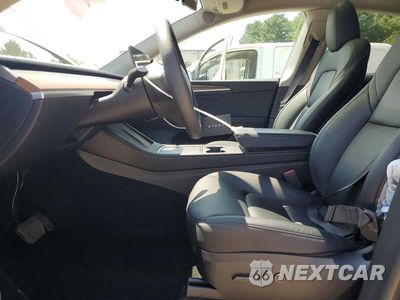 Zdjęcie 7 z 13 samochodu: 2024 TESLA MODEL Y VIN:7SAYGDEE5RF186517 - miniatura
