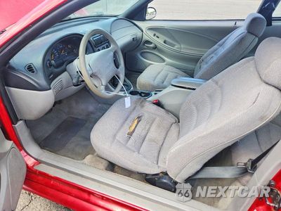 Zdjęcie 7 z 12 samochodu: 1998 FORD MUSTANG VIN:1FAFP4045WF191944 - miniatura