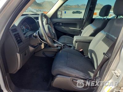 Zdjęcie 7 z 12 samochodu: 2012 JEEP LIBERTY SPORT VIN:1C4PJLAK3CW134192 - miniatura