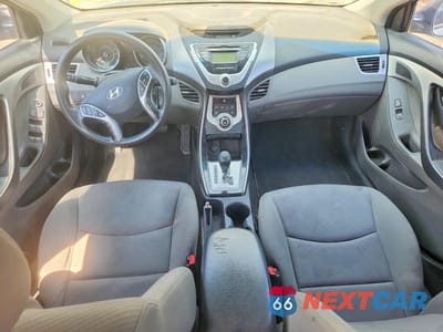 Zdjęcie 8 z 12 samochodu: 2011 HYUNDAI ELANTRA GLS VIN:KMHDH4AE4BU107796 - miniatura