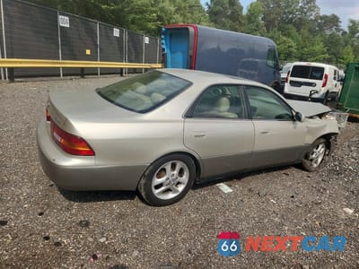 Trzecie zdjęcie samochodu z tyłu: 1998 LEXUS ES 300 VIN:JT8BF28G5W5051136 - miniatura