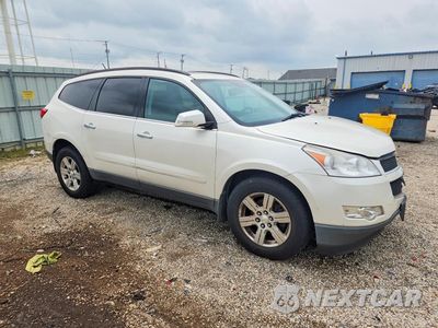 Czwarte zdjęcie samochodu z boku: 2012 CHEVROLET TRAVERSE LT VIN:1GNKRJED4CJ224541 - miniatura