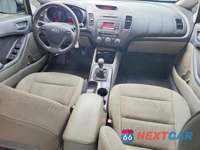 Zdjęcie 8 z 12 samochodu: 2014 KIA FORTE LX VIN:KNAFK4A69E5086981 - miniatura