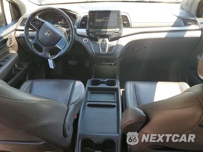 Zdjęcie 8 z 13 samochodu: 2019 HONDA ODYSSEY EXL VIN:5FNRL6H72KB003425 - miniatura