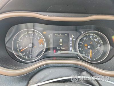 Zdjęcie 9 z 12 samochodu: 2017 JEEP CHEROKEE LATITUDE VIN:1C4PJMCB0HW618797 - miniatura