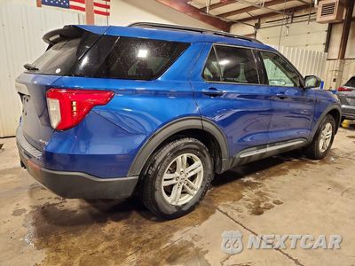 Trzecie zdjęcie samochodu z tyłu: 2021 FORD EXPLORER XLT VIN:1FMSK8DH0MGB61801 - miniatura