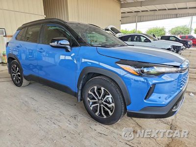 Czwarte zdjęcie samochodu z boku: 2026 TOYOTA COROLLA CROSS HYBRID SE VIN:7MUFBABG3TV098470 - miniatura