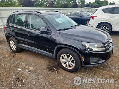 Czwarte zdjęcie samochodu z boku: 2016 VOLKSWAGEN TIGUAN S VIN:WVGBV7AX5GW617167 - miniatura