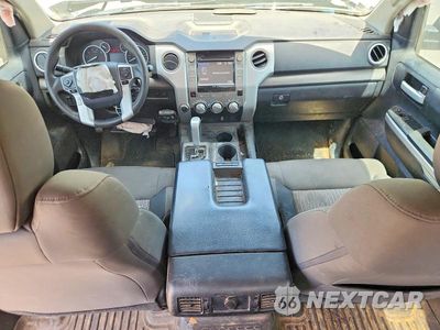 Zdjęcie 8 z 12 samochodu: 2015 TOYOTA TUNDRA SR5 VIN:5TFDW5F19FX424080 - miniatura