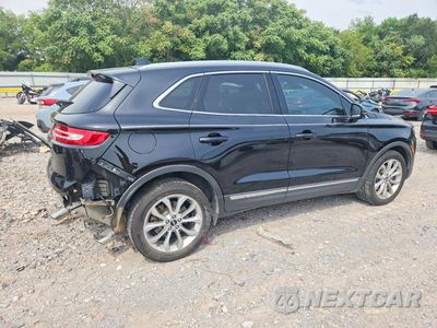 Trzecie zdjęcie samochodu z tyłu: 2019 LINCOLN MKC SELECT VIN:5LMCJ2C97KUL31968 - miniatura