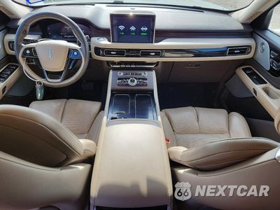 Zdjęcie 8 z 13 samochodu: 2021 LINCOLN AVIATOR RESERVE VIN:5LM5J7XC7MGL13838 - miniatura
