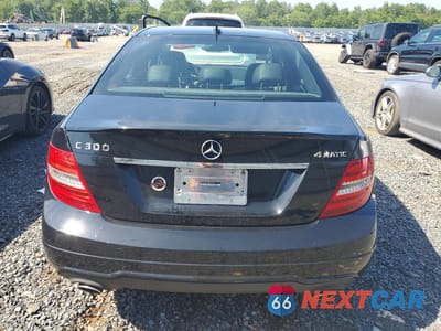 Zdjęcie 6 z 12 samochodu: 2014 MERCEDES-BENZ C 300 4MATIC VIN:WDDGF8AB1ER315782 - miniatura