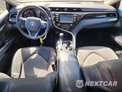 Zdjęcie 8 z 12 samochodu: 2019 TOYOTA CAMRY LE VIN:4T1B31HK9KU510589 - miniatura