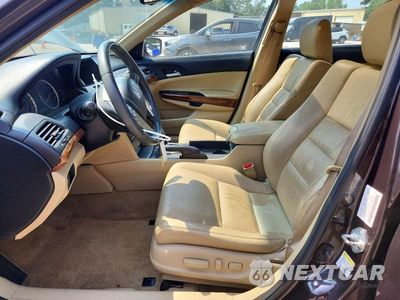 Zdjęcie 7 z 13 samochodu: 2011 HONDA ACCORD EXL VIN:1HGCP3F84BA031127 - miniatura