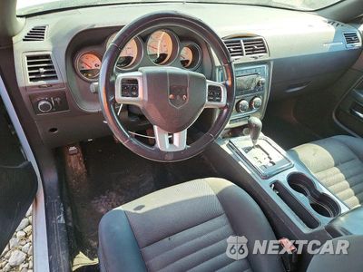 Zdjęcie 8 z 12 samochodu: 2013 DODGE CHALLENGER SXT VIN:2C3CDYAG3DH607642 - miniatura