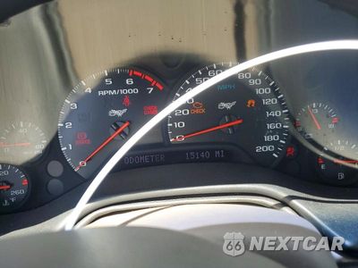 Zdjęcie 9 z 12 samochodu: 2003 CHEVROLET CORVETTE VIN:1G1YY32G535117533 - miniatura