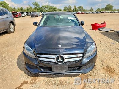 Piąte zdjęcie samochodu w środku: 2017 MERCEDES-BENZ C 300 4MATIC VIN:55SWF4KB4HU219831 - miniatura