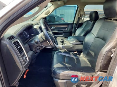 Zdjęcie 7 z 13 samochodu: 2017 RAM 1500 LARAMIE VIN:1C6RR7NT7HS678129 - miniatura