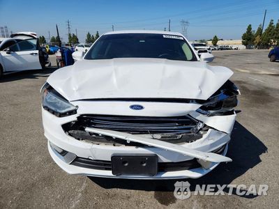 Piąte zdjęcie samochodu w środku: 2017 FORD FUSION SE HYBRID VIN:3FA6P0LU5HR409326 - miniatura