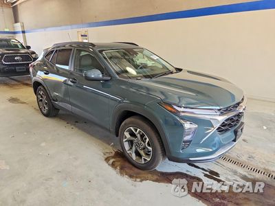 Czwarte zdjęcie samochodu z boku: 2026 CHEVROLET TRAX 1LT VIN:KL77LHEP6TC086490 - miniatura