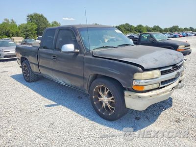 Czwarte zdjęcie samochodu z boku: 1999 CHEVROLET SILVERADO C1500 VIN:2GCEC19T9X1230831 - miniatura