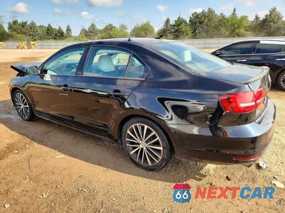 Drugie zdjęcie samochodu z przodu: 2015 VOLKSWAGEN JETTA SE VIN:3VWD17AJXFM221591 - miniatura