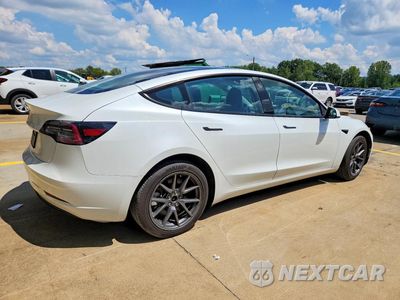 Trzecie zdjęcie samochodu z tyłu: 2023 TESLA MODEL 3 VIN:5YJ3E1EA7PF437219 - miniatura