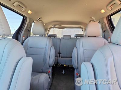 Zdjęcie 10 z 13 samochodu: 2015 TOYOTA SIENNA XLE PREMIUM 7-PASSENGER VIN:5TDDK3DC6FS105200 - miniatura