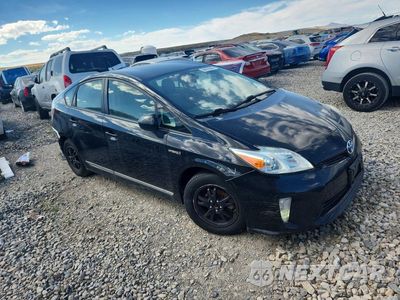 Czwarte zdjęcie samochodu z boku: 2014 TOYOTA PRIUS FOUR VIN:JTDKN3DU6E0380820 - miniatura