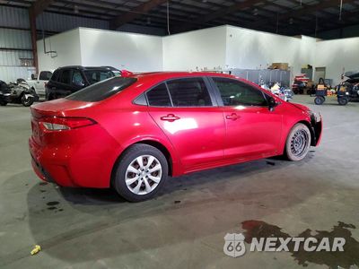 Trzecie zdjęcie samochodu z tyłu: 2021 TOYOTA COROLLA LE VIN:JTDEPMAE2MJ144135 - miniatura