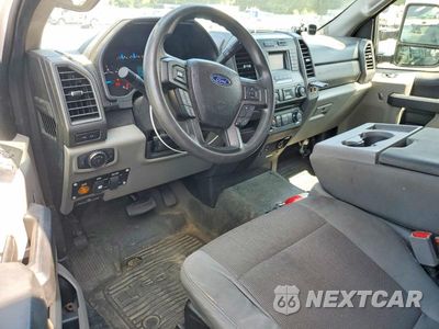 Zdjęcie 8 z 13 samochodu: 2017 FORD F550 SUPER DUTY BOX TRUCK VIN:1FDUF5GY2HED61166 - miniatura