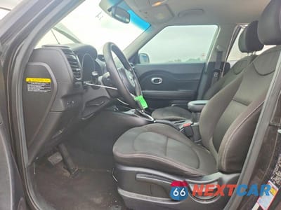Zdjęcie 7 z 13 samochodu: 2016 KIA SOUL BASE VIN:KNDJN2A2XG7306190 - miniatura