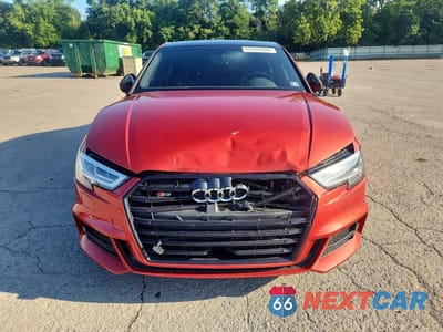 Piąte zdjęcie samochodu w środku: 2017 AUDI S3 PREMIUM PLUS VIN:WAUB1HFF9H1055680 - miniatura