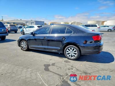 Drugie zdjęcie samochodu z przodu: 2011 VOLKSWAGEN JETTA SE VIN:3VWDZ7AJ2BM357913 - miniatura