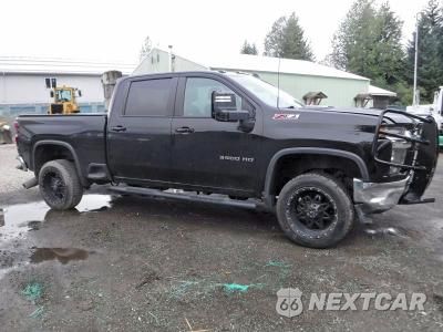 Czwarte zdjęcie samochodu z boku: 2021 CHEVROLET SILVERADO K3500 LT VIN:1GC4YTEY3MF247025 - miniatura