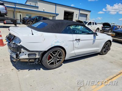 Trzecie zdjęcie samochodu z tyłu: 2020 FORD MUSTANG VIN:1FATP8UH0L5125942 - miniatura