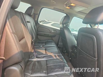 Zdjęcie 11 z 14 samochodu: 2014 CHEVROLET SUBURBAN K1500 LT VIN:1GNSKJE79ER236381 - miniatura