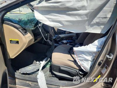 Zdjęcie 7 z 12 samochodu: 2014 HYUNDAI ELANTRA SE VIN:5NPDH4AE3EH518304 - miniatura