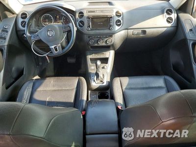 Zdjęcie 8 z 13 samochodu: 2015 VOLKSWAGEN TIGUAN S VIN:WVGBV7AX9FW001311 - miniatura
