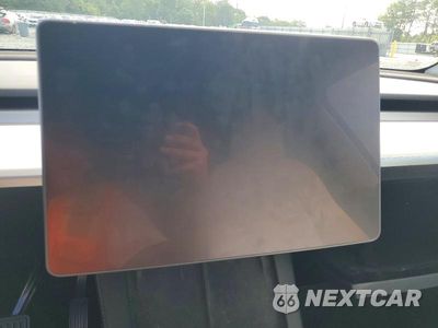 Zdjęcie 9 z 13 samochodu: 2022 TESLA MODEL Y VIN:7SAYGDEE3NF392395 - miniatura