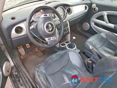 Zdjęcie 8 z 12 samochodu: 2003 MINI COOPER S VIN:WMWRE33483TD71046 - miniatura